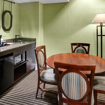 Holiday Inn Express Hotel & Suites Atlanta Buckhead By Ihg Dış mekan fotoğraf
