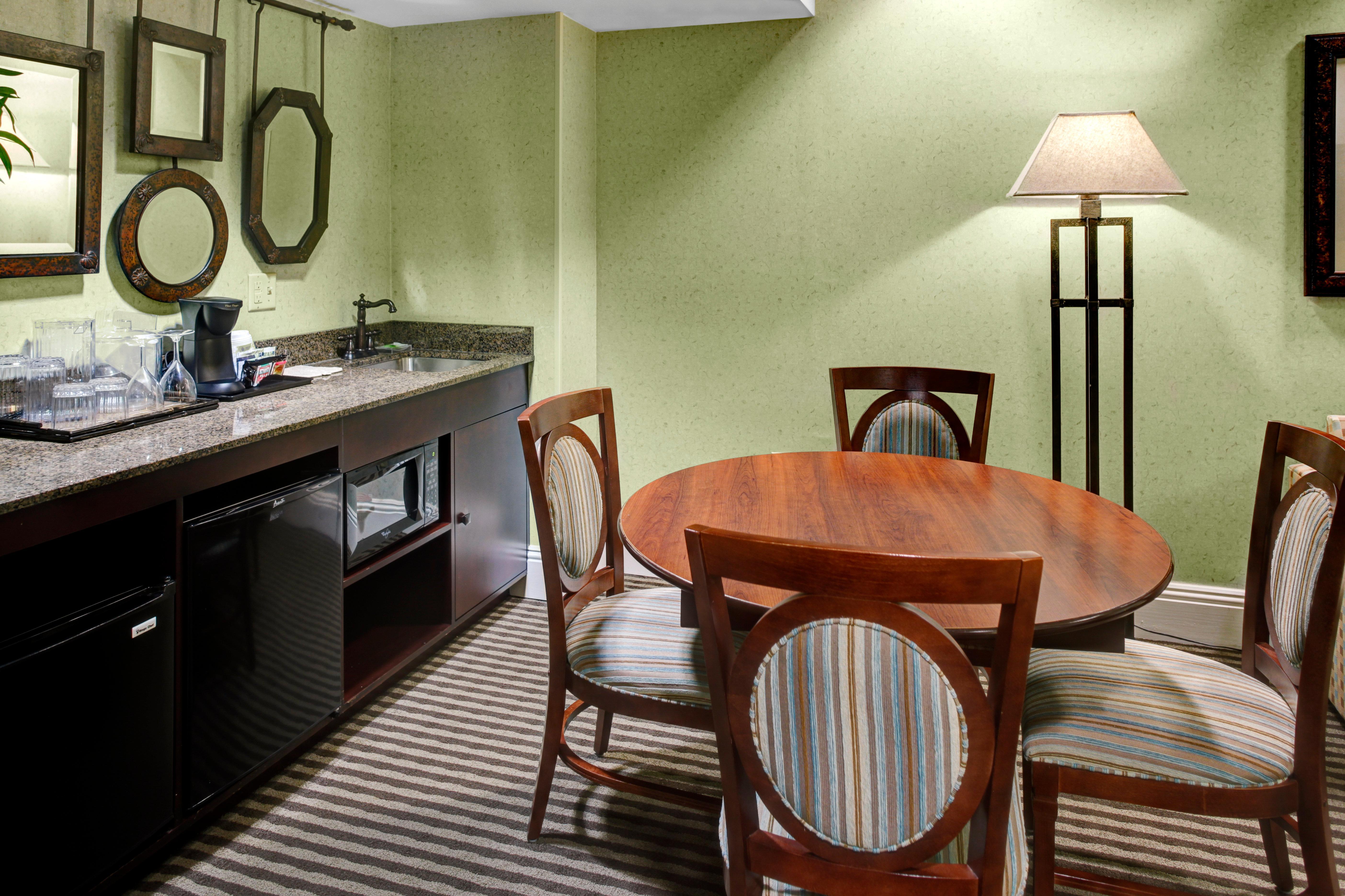 Holiday Inn Express Hotel & Suites Atlanta Buckhead By Ihg Dış mekan fotoğraf