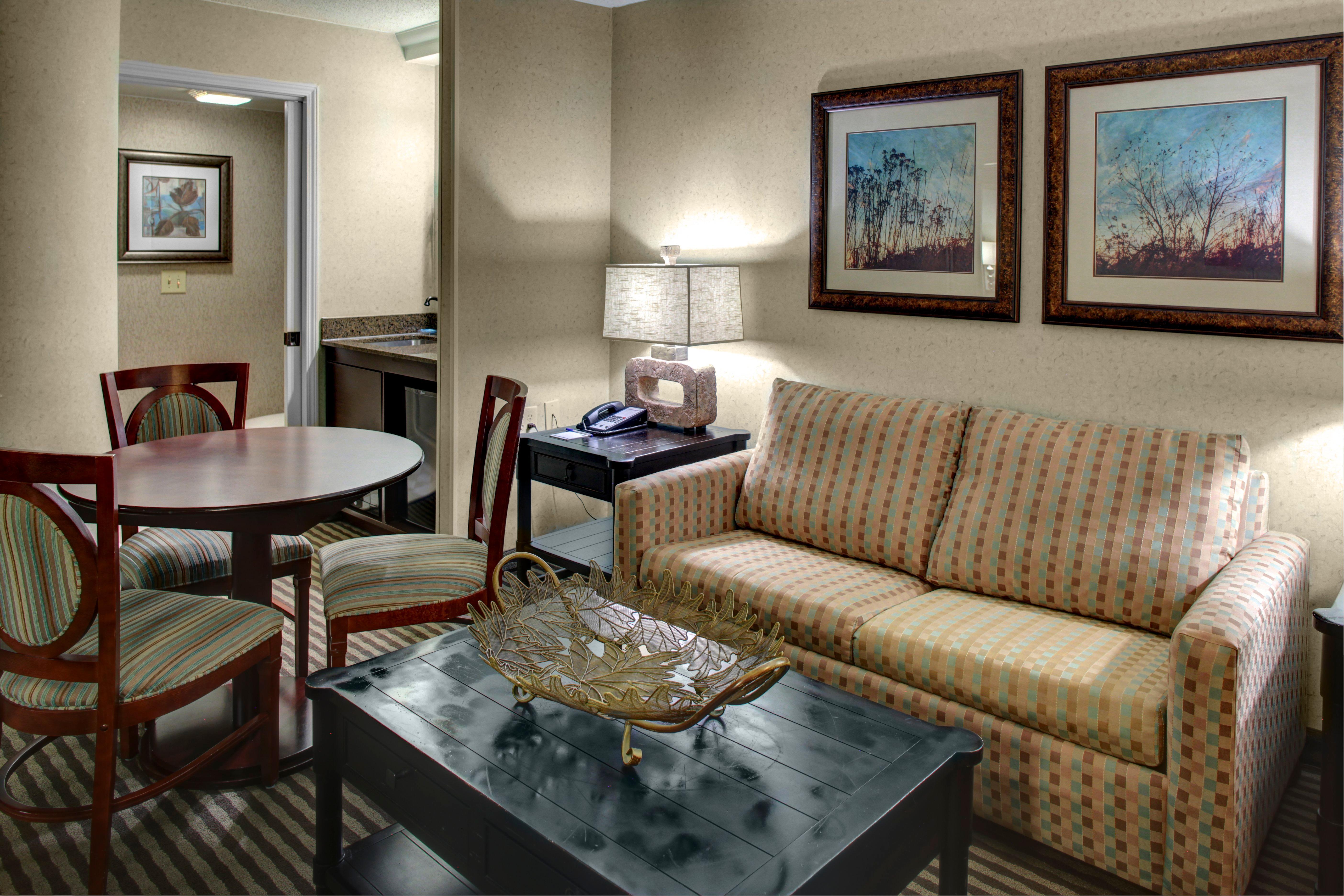 Holiday Inn Express Hotel & Suites Atlanta Buckhead By Ihg Dış mekan fotoğraf